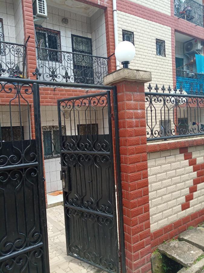 Ange Raphael Hotel Douala Ngoại thất bức ảnh